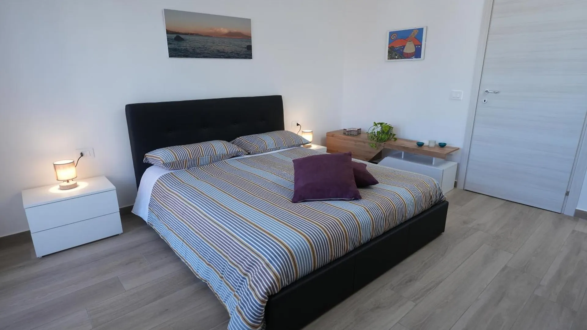 Guest house Panorama Vesuvius Affittacamere Guesthouse With Lift Near To Subway In Napoli Center