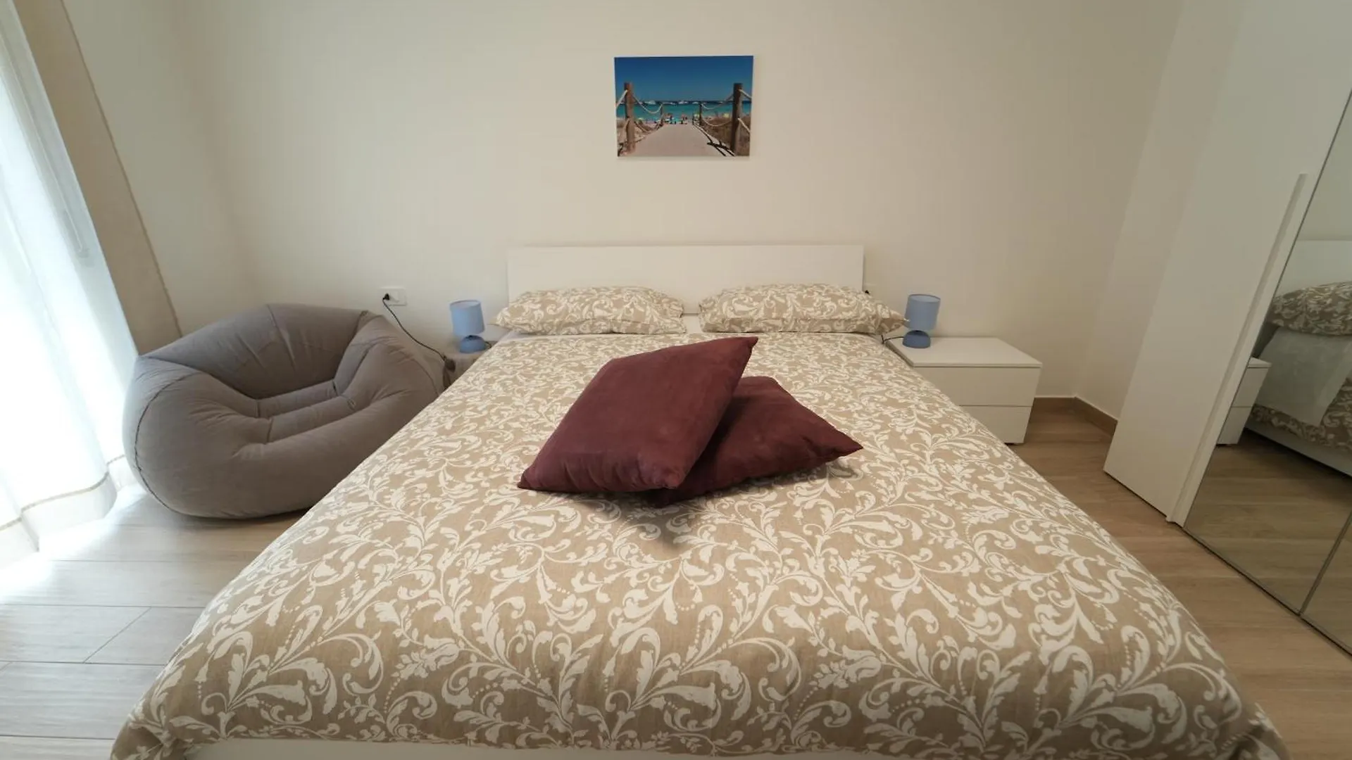 Guest house Panorama Vesuvius Affittacamere Guesthouse With Lift Near To Subway In Napoli Center