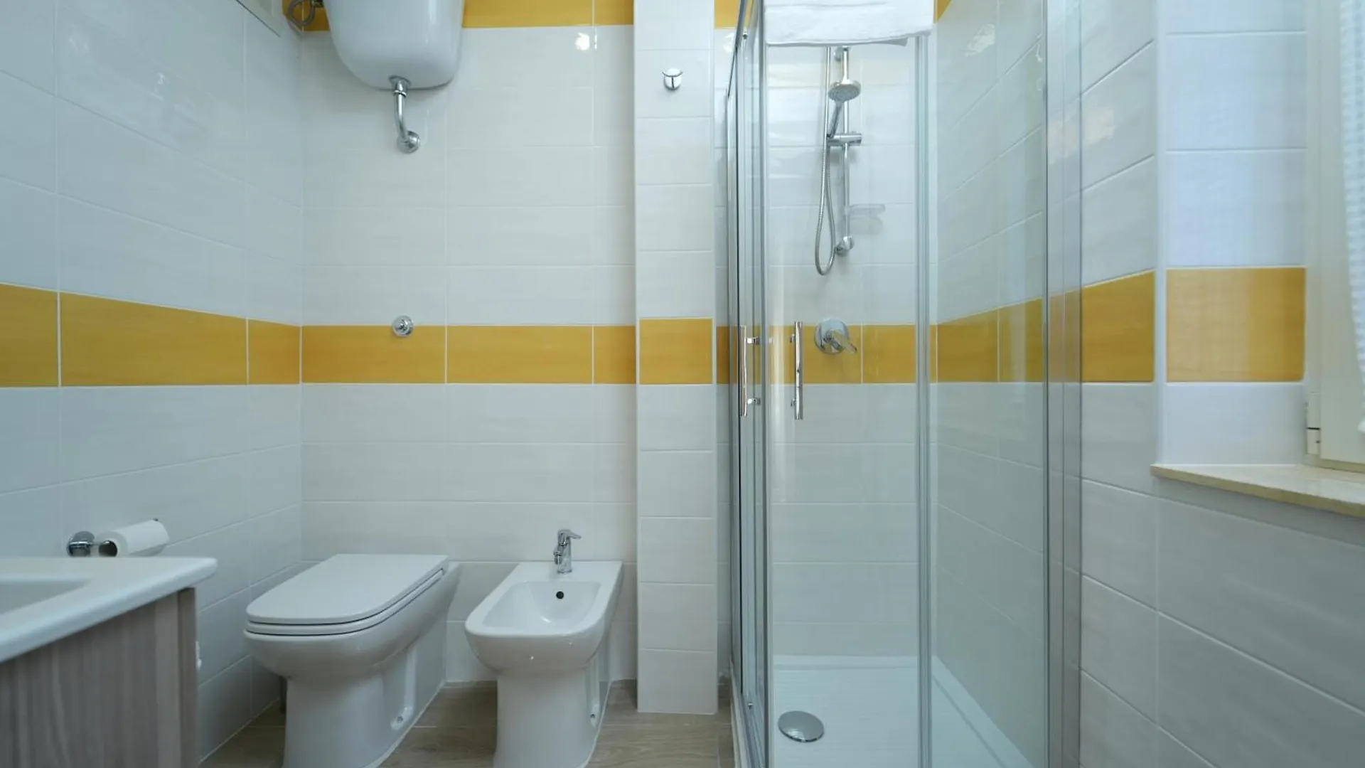 Guest house Panorama Vesuvius Affittacamere Guesthouse With Lift Near To Subway In Napoli Center