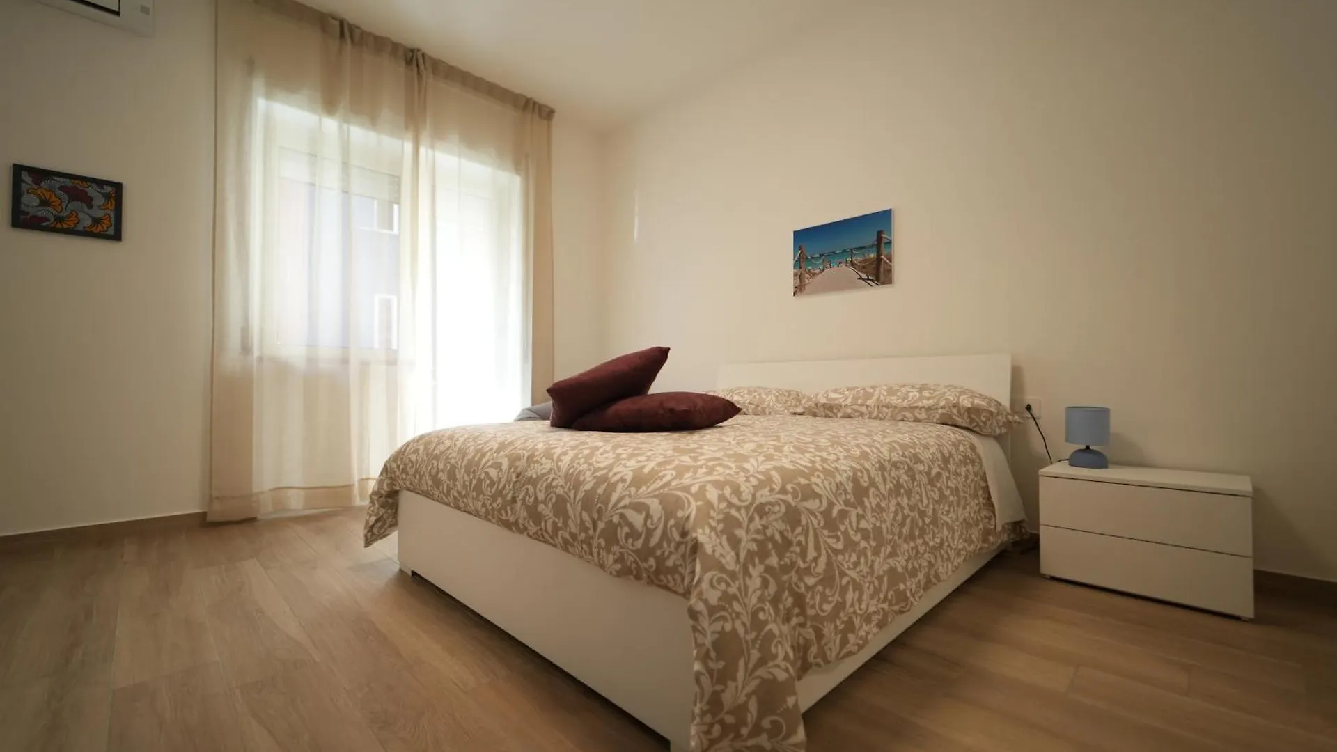 Panorama Vesuvius Affittacamere Guesthouse With Lift Near To Subway In Napoli Center