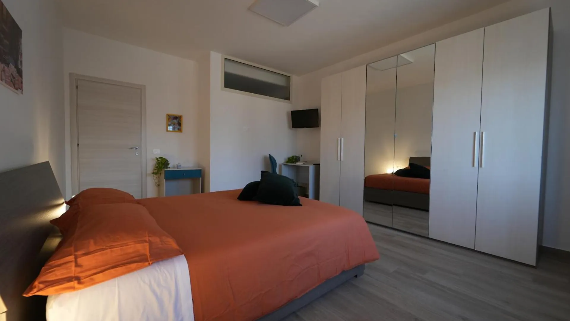 Guest house Panorama Vesuvius Affittacamere Guesthouse With Lift Near To Subway In Napoli Center
