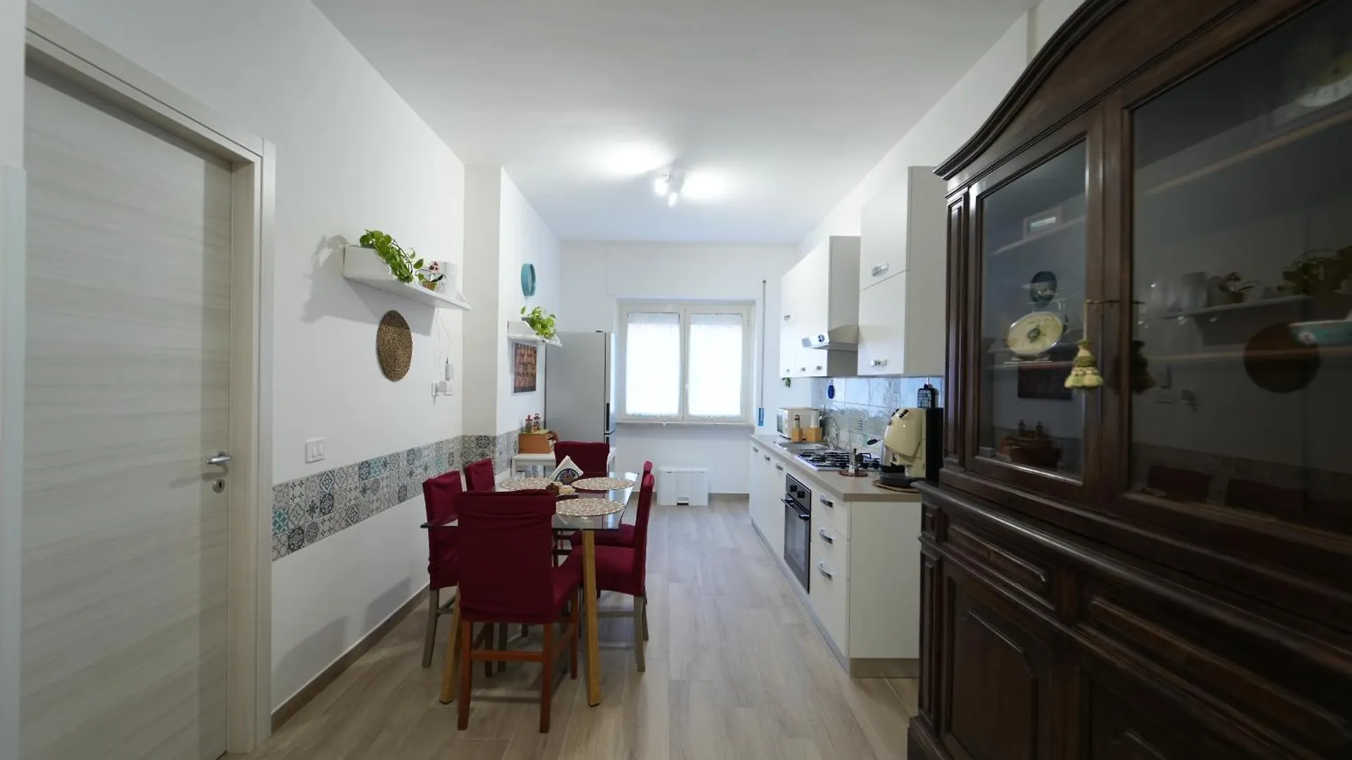 Panorama Vesuvius Affittacamere Guesthouse With Lift Near To Subway In Napoli Center Italy
